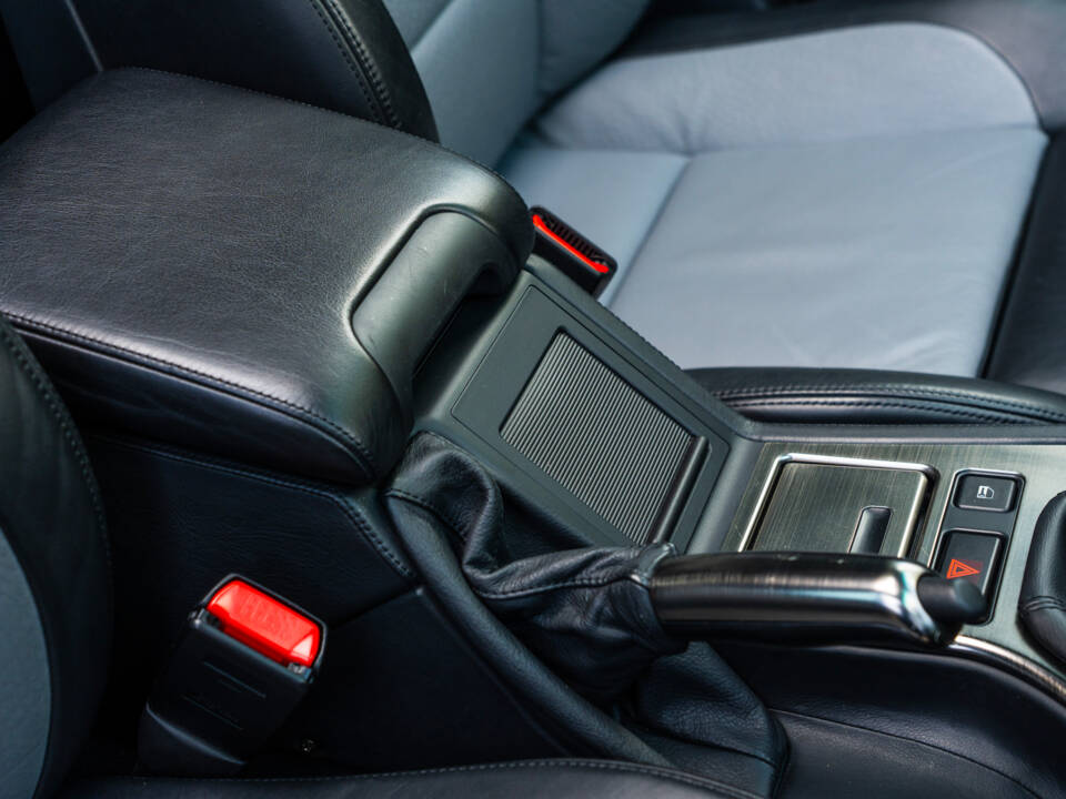 Image 27/56 of BMW M5 (2000)