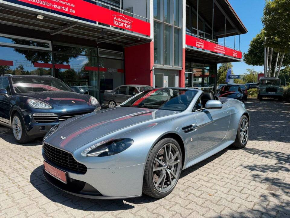 Image 3/43 of Aston Martin V8 Vantage S (2017)