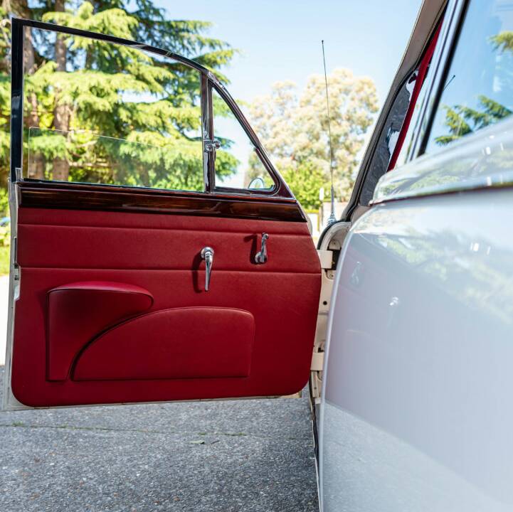 Image 45/50 de Jaguar Mk II 3.8 (1963)