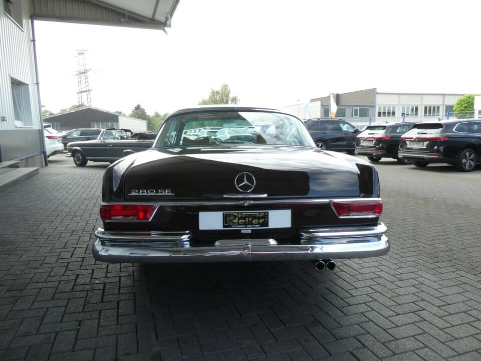 Image 5/21 of Mercedes-Benz 280 SE (1969)