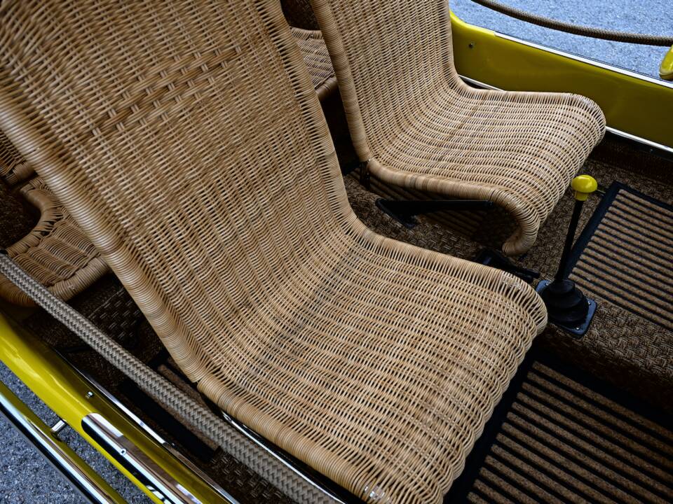 Image 19/45 of FIAT Ghia 500 Jolly (1971)