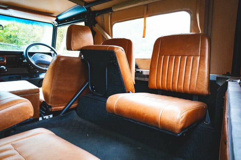 Image 23/50 of Land Rover Defender 90 (1997)