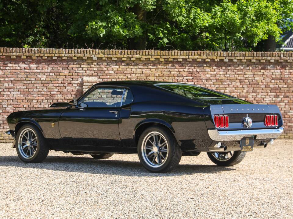 Image 41/50 of Ford Mustang 302 (1969)
