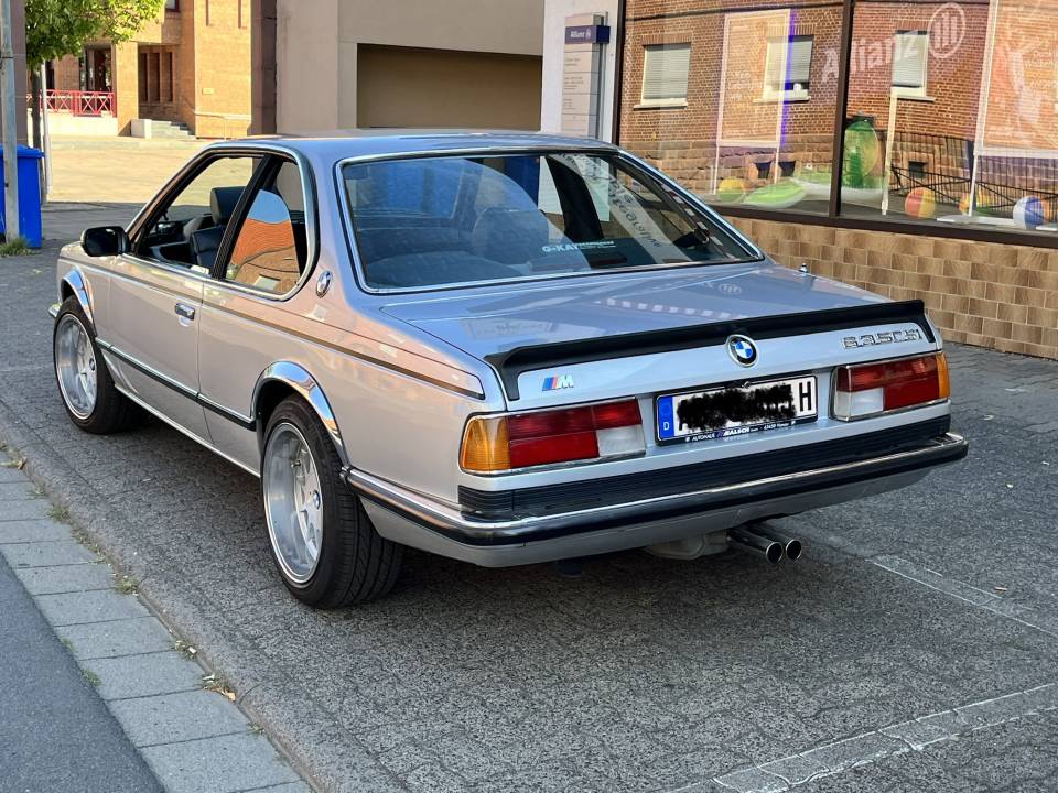 Image 8/39 of BMW 635 CSi (1984)