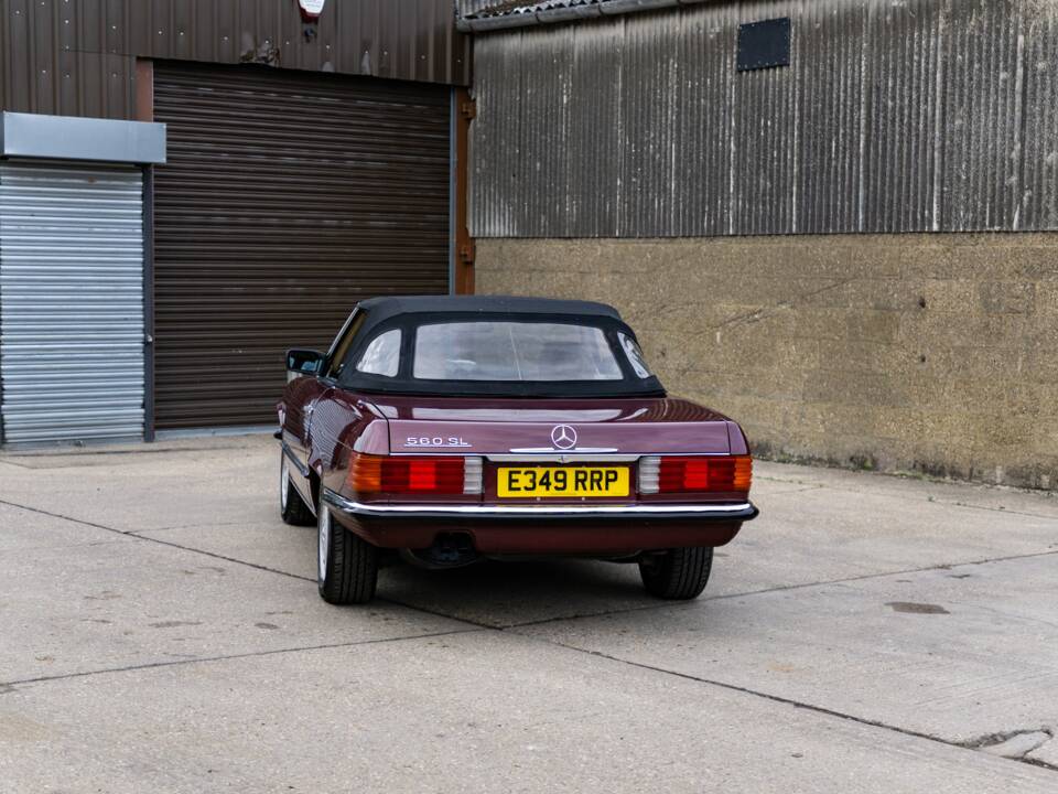 Immagine 19/21 di Mercedes-Benz 560 SL (1988)