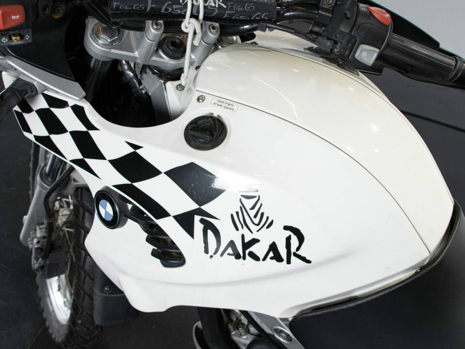 Bild 24/50 von BMW F 650 GS (2000)