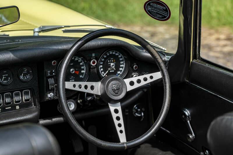 Image 25/50 de Jaguar Type E V12 (1973)