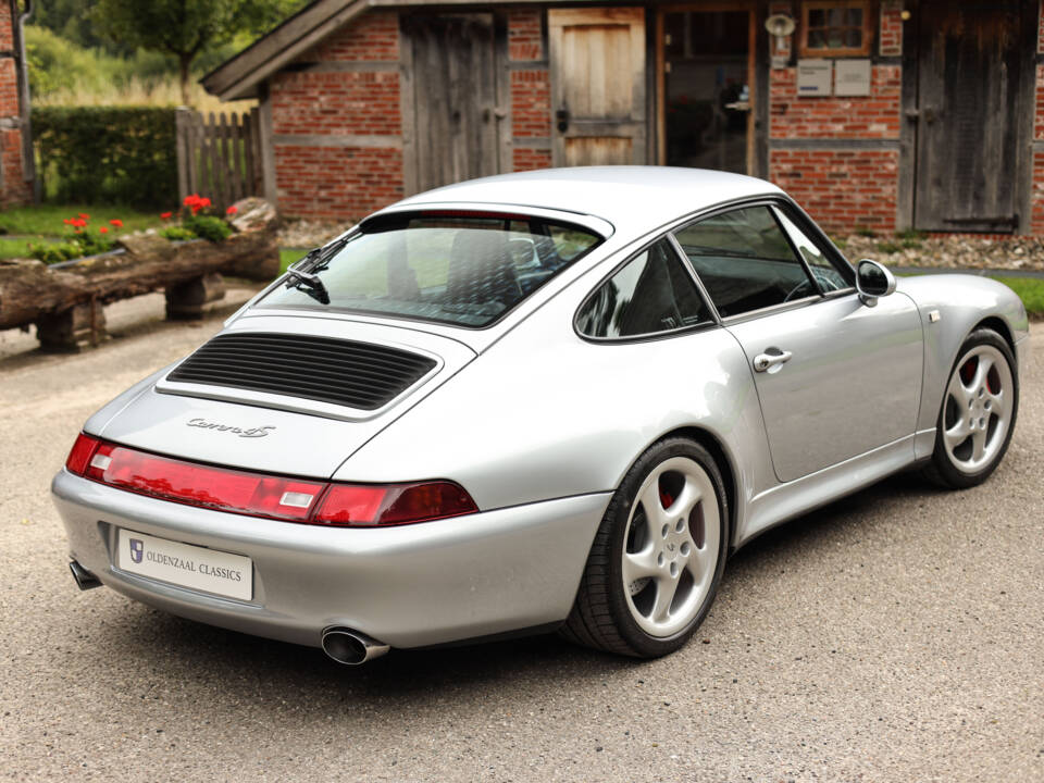Image 5/90 de Porsche 911 Carrera 4S (1996)
