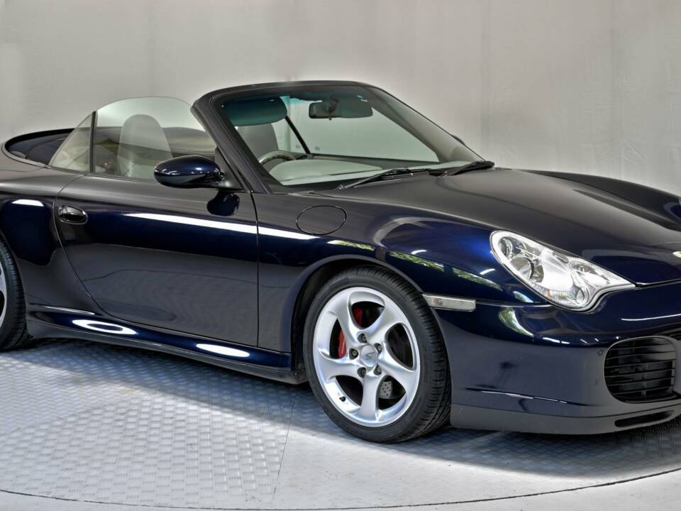 Bild 1/50 von Porsche 911 Carrera 4S (2004)