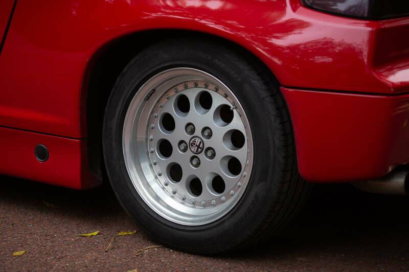 Bild 31/50 von Alfa Romeo SZ (1991)
