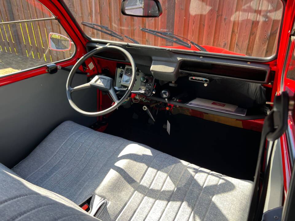 Bild 8/17 von Citroën 2 CV 6 (1985)