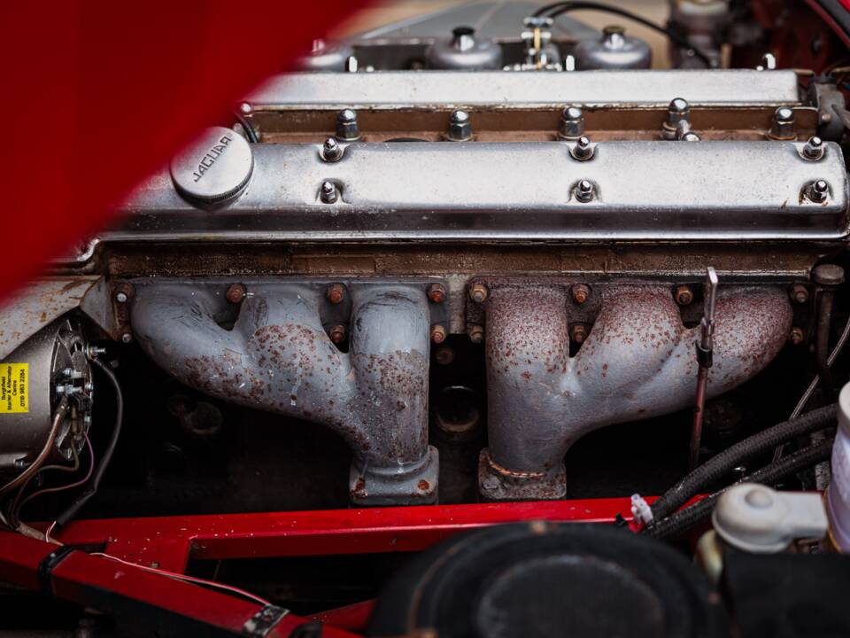 Image 44/46 of Jaguar E-Type (2+2) (1966)