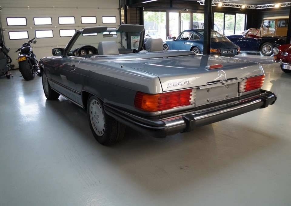 Bild 48/50 von Mercedes-Benz 560 SL (1989)