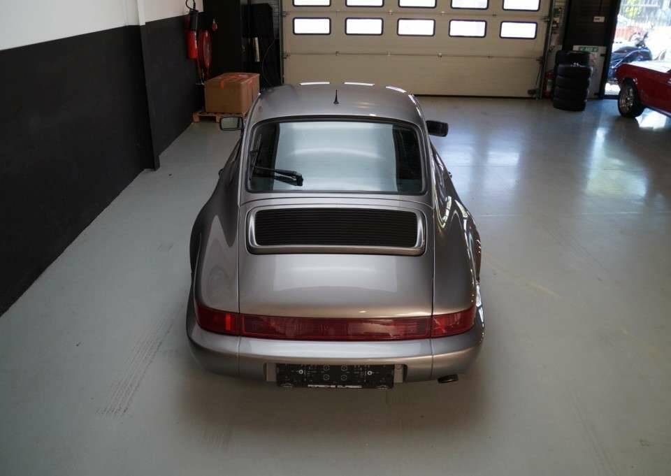 Immagine 42/50 di Porsche 911 Carrera 4 (1989)