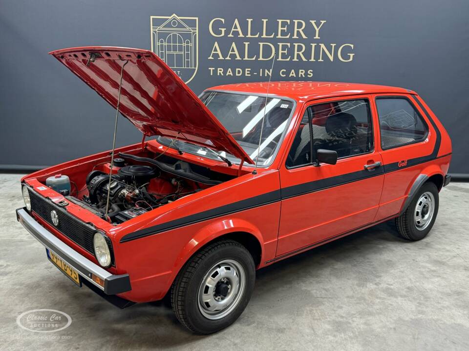 Immagine 7/40 di Volkswagen Golf Mk I 1.1 (1977)