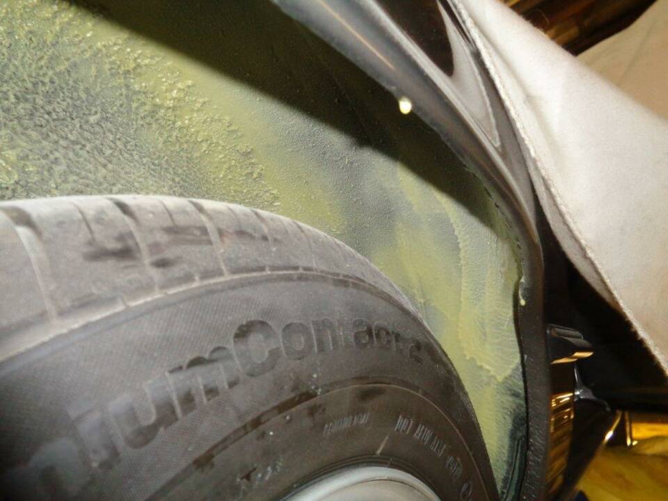 Image 50/52 de Mercedes-Benz 500 SL (1985)