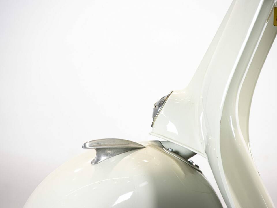 Image 14/50 of Piaggio Vespa 150 "Struzzo" VL (1956)
