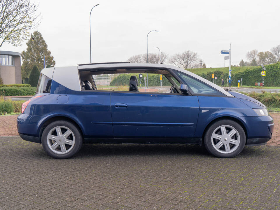 Imagen 2/6 de Renault Avantime 3.0 V6 (2002)