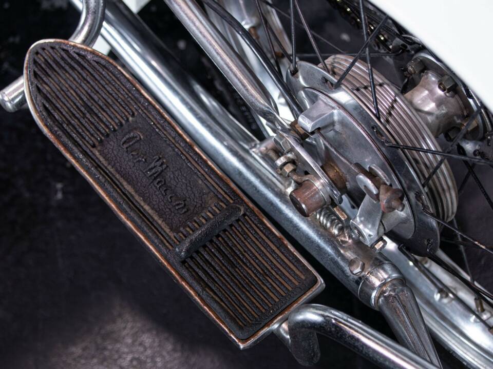 Image 35/50 of Aermacchi Zeffiro 125 (1956)