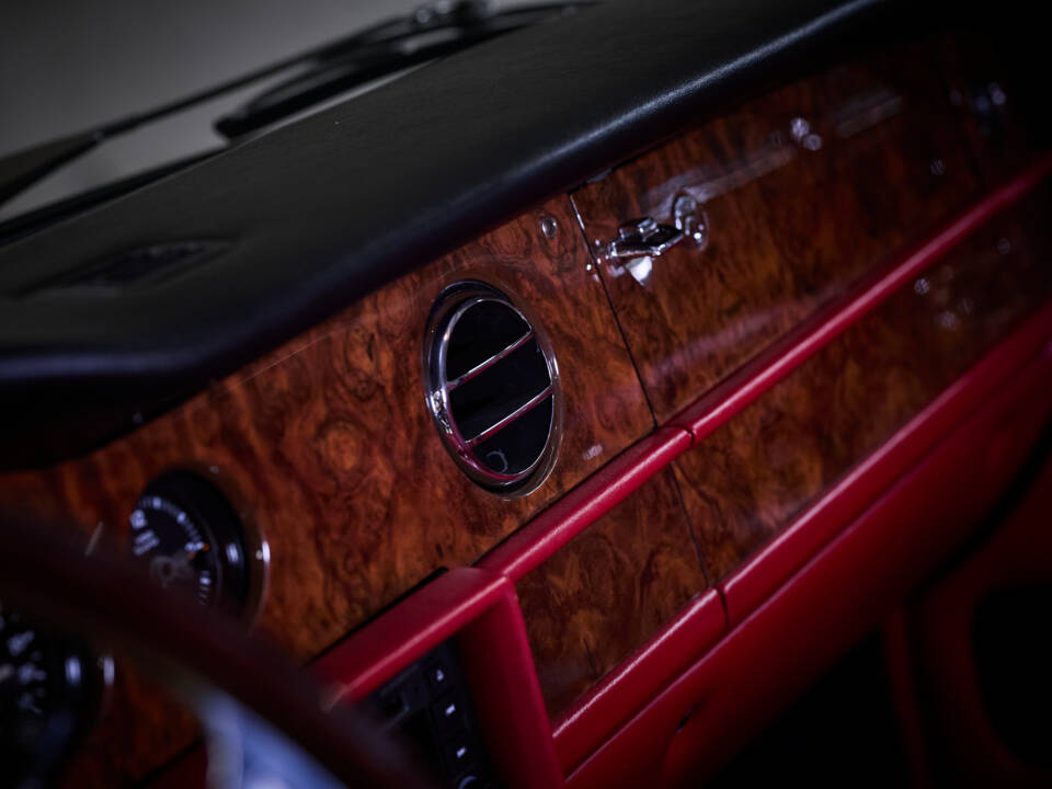 Image 62/100 de Rolls-Royce Silver Shadow II (1979)