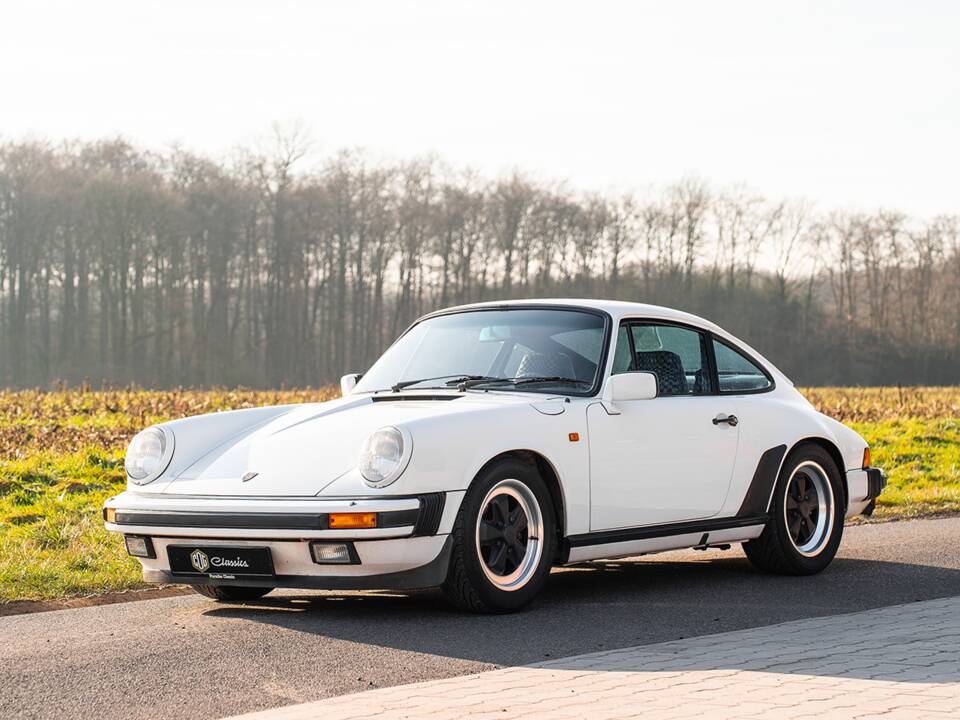 Image 1/36 of Porsche 911 Carrera 3.2 (1984)
