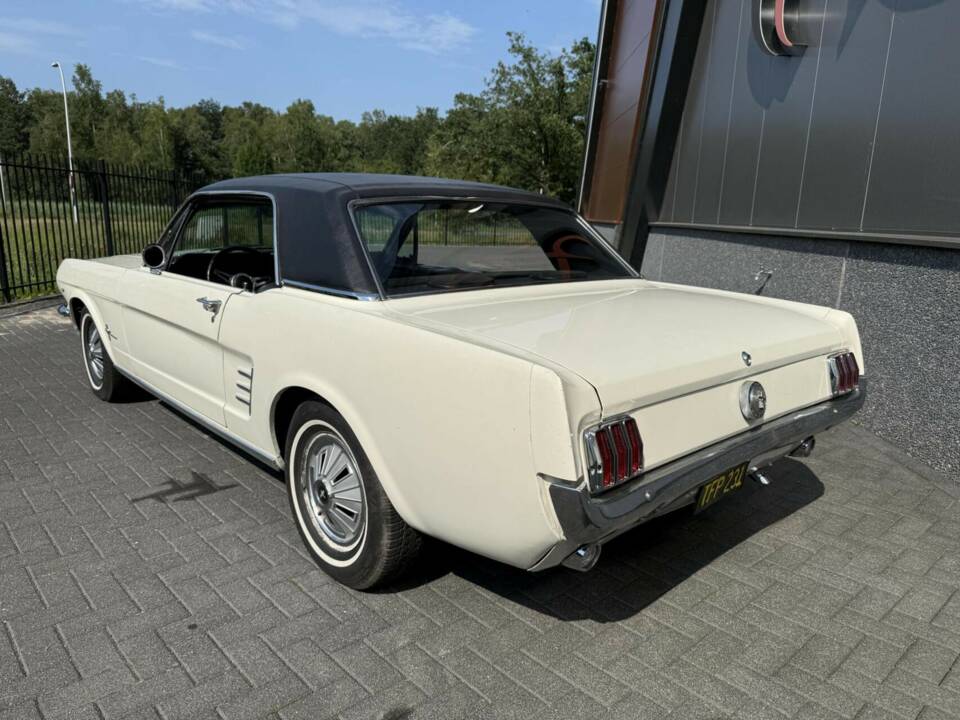 Image 4/40 of Ford Shelby GT 350 (1966)