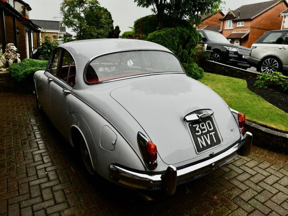 Afbeelding 7/24 van Jaguar Mk II 2.4 (1960)