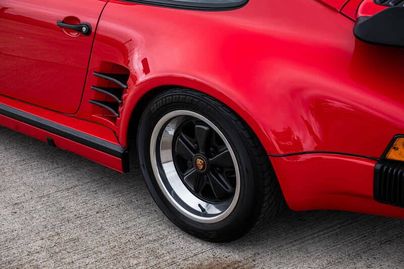 Afbeelding 40/50 van Porsche 911 Turbo 3.3 Flatnose (1986)