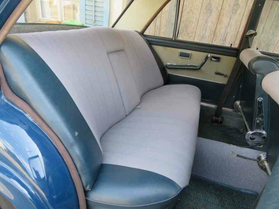 Afbeelding 9/17 van Mercedes-Benz 250 SE (1966)
