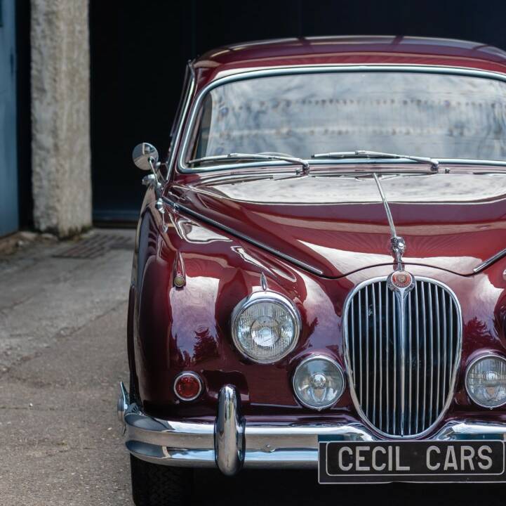 Image 23/49 of Jaguar Mk II 3.4 (1967)