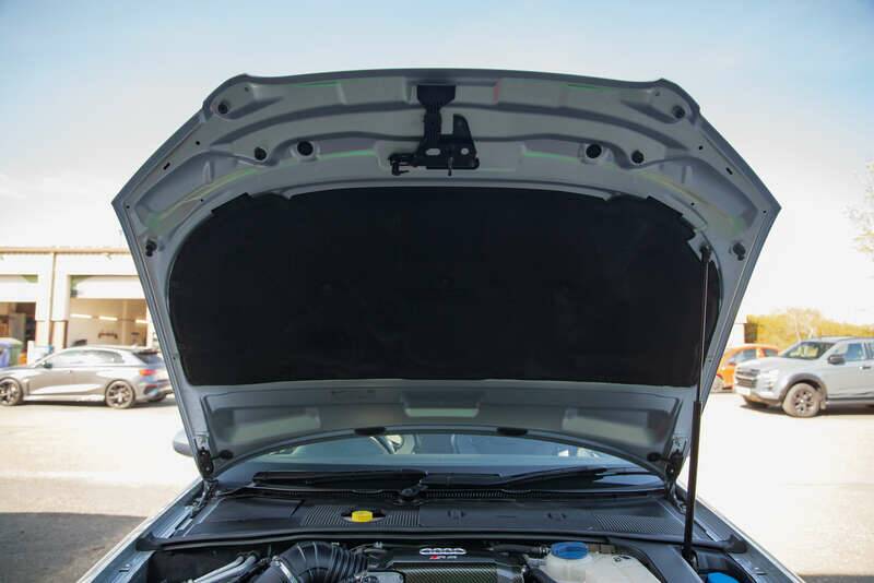 Image 33/50 of Audi RS4 Avant (2006)