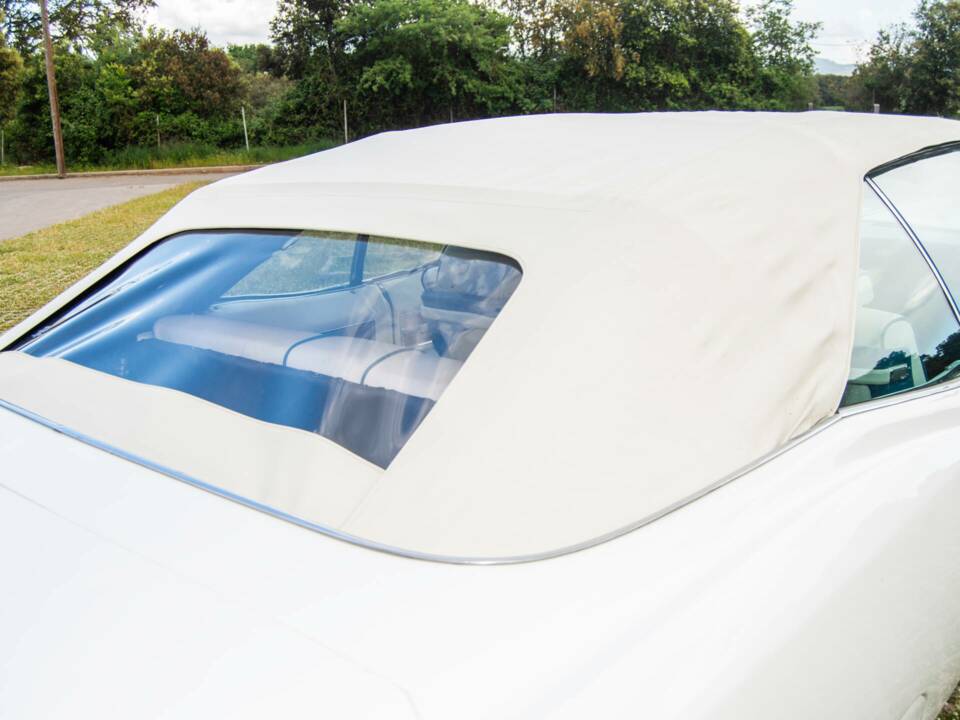 Afbeelding 13/19 van Cadillac Fleetwood Eldorado Convertible (1972)