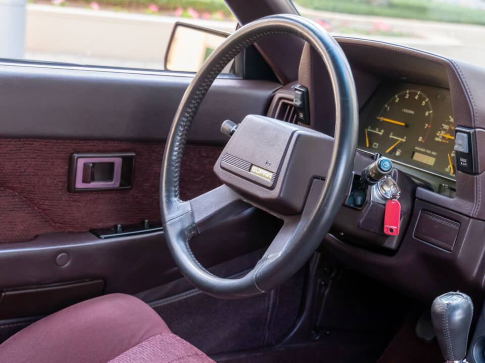 Bild 12/50 von Toyota Supra (1985)