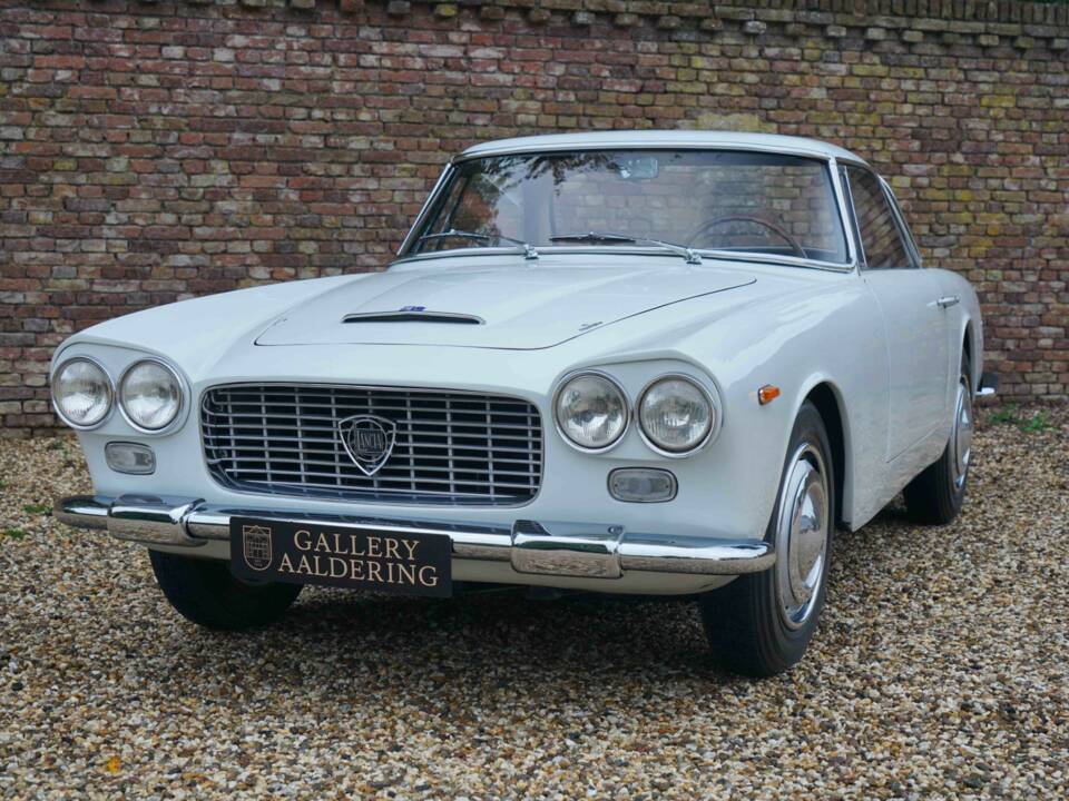 Image 38/50 of Lancia Flaminia GT 2.5 3C Touring (1964)