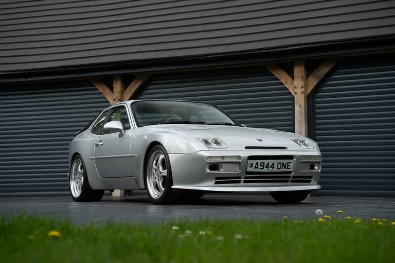 Immagine 15/50 di Porsche 944 Turbo (1990)