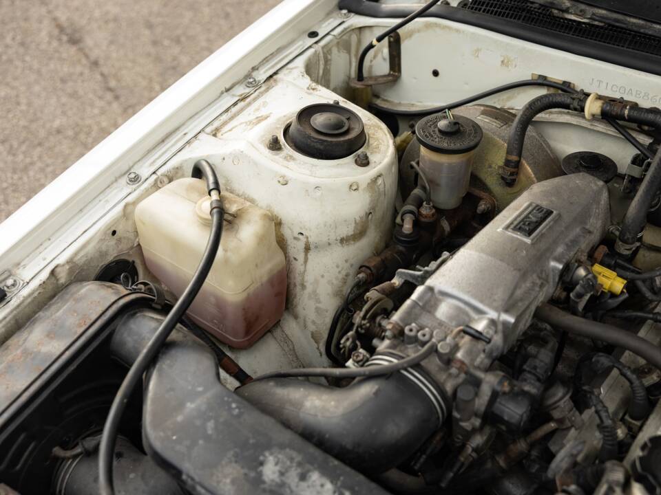 Bild 31/37 von Toyota Corolla GT (1986)
