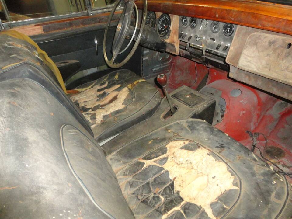 Bild 24/32 von Jaguar 240 (1968)