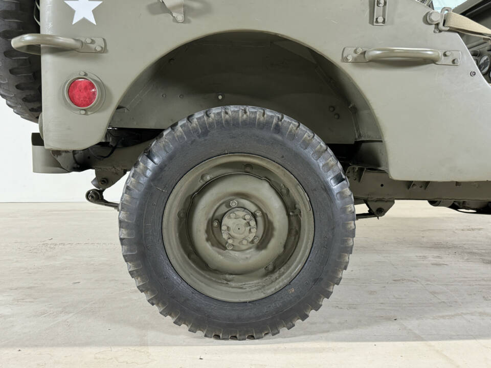 Image 18/32 of Willys MB (1944)