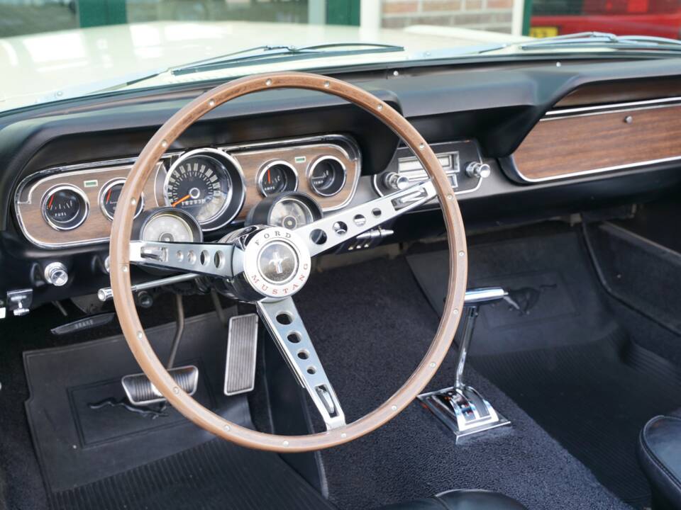 Immagine 27/50 di Ford Mustang 289 (1966)