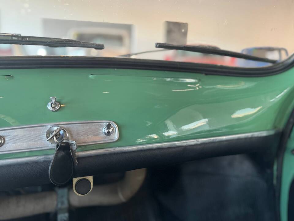 Immagine 21/36 di SEAT 600 D (1966)