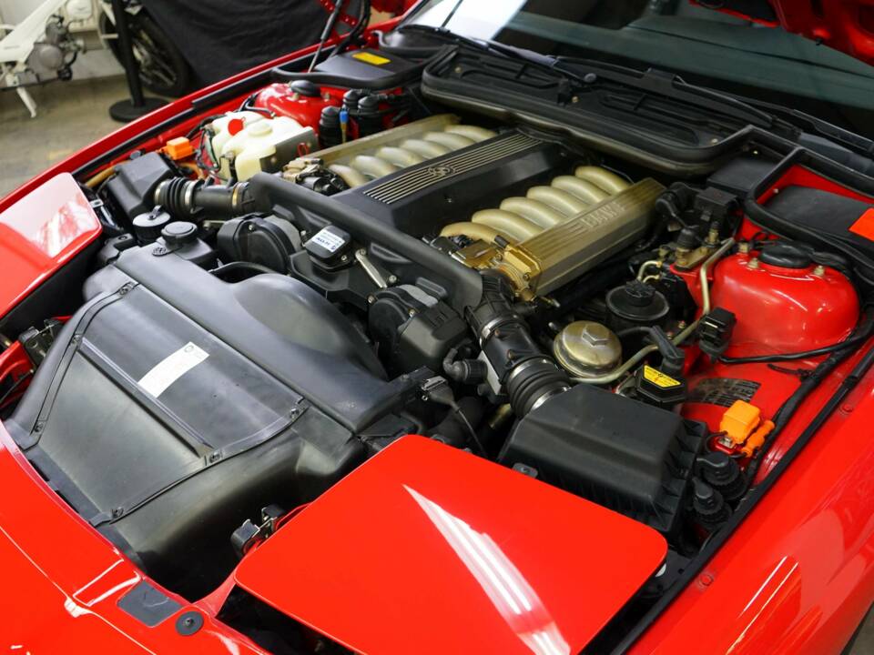 Immagine 38/50 di BMW 850i (1990)