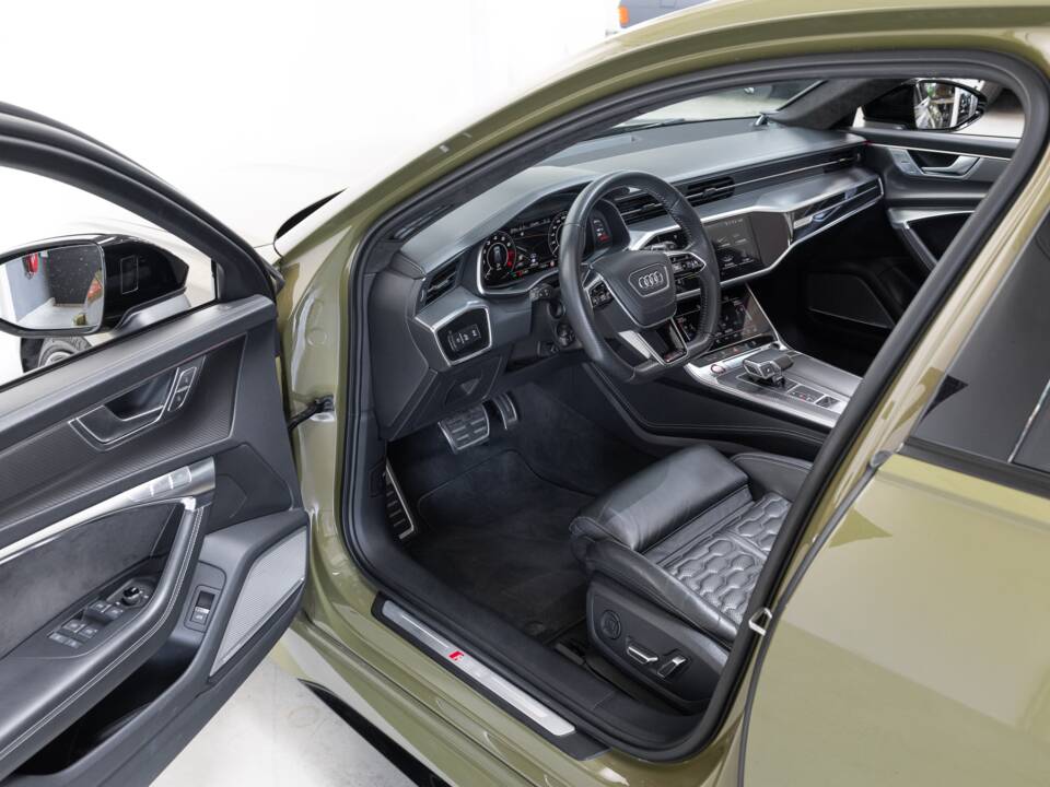 Image 7/40 of Audi RS6 Avant (2019)