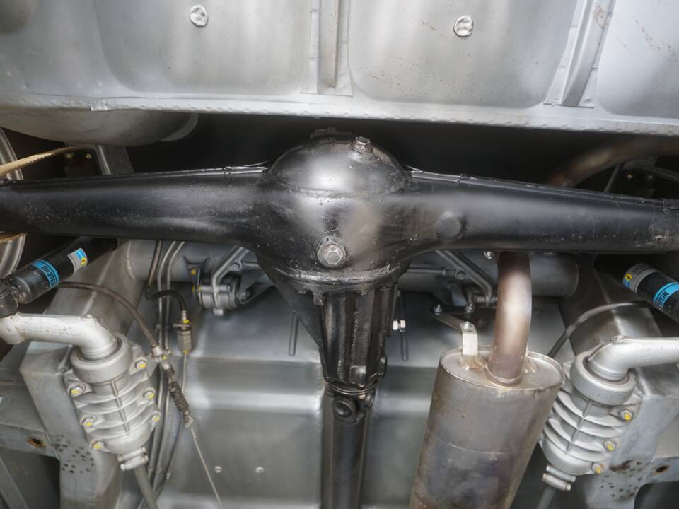 Image 28/33 of BMW 3200 S (1961)