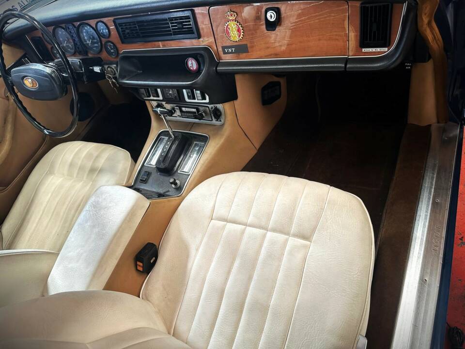 Imagen 6/8 de Jaguar XJ 4.2 (1978)