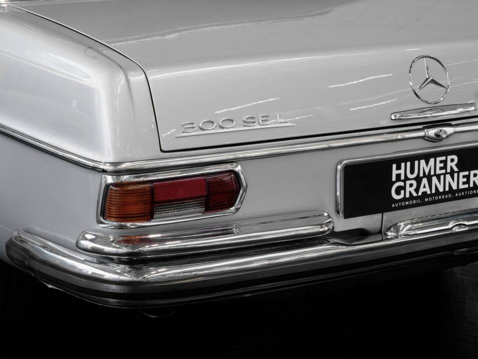 Immagine 18/50 di Mercedes-Benz 300 SEL 6.3 (1968)