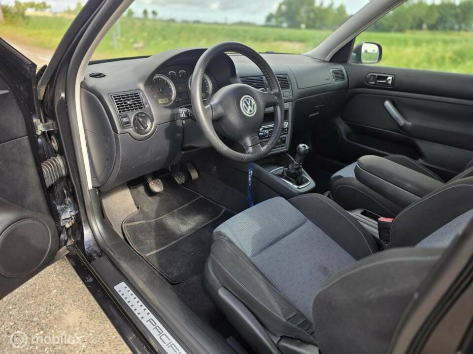 Image 21/42 of Volkswagen Golf IV 1.6 (2003)