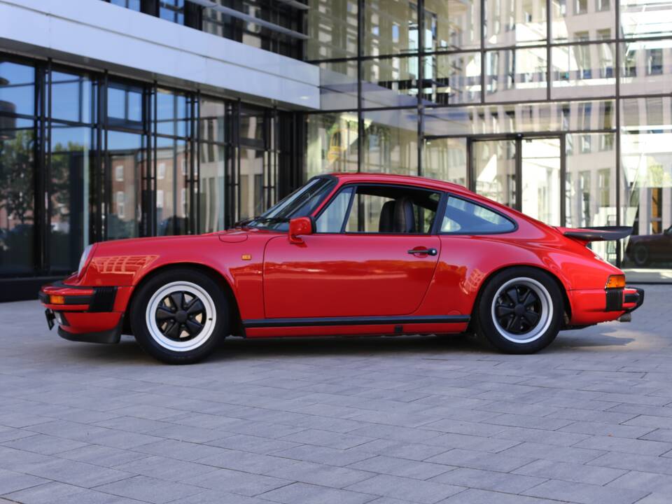 Afbeelding 7/50 van Porsche 911 Carrera 3.2 (1988)
