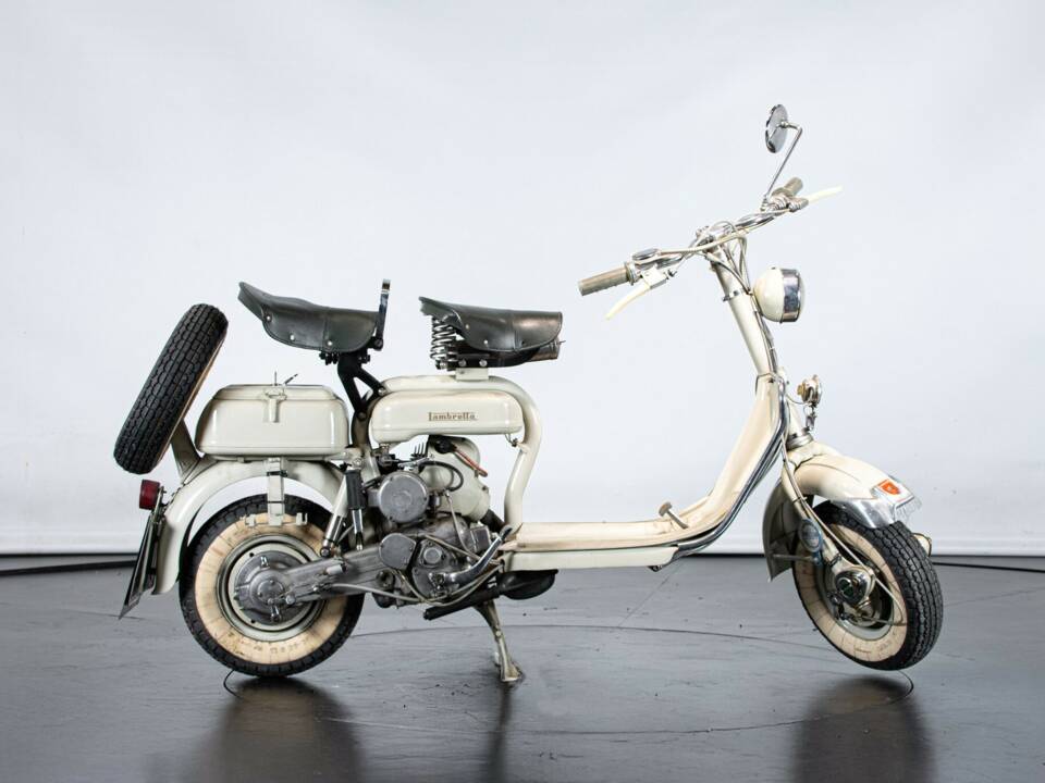 Immagine 5/50 di Innocenti Lambretta 150 D (1956)