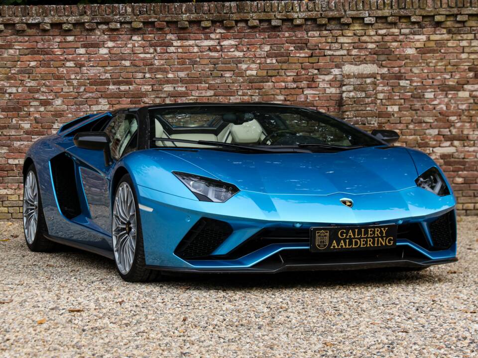 Image 29/50 of Lamborghini Aventador S (2018)