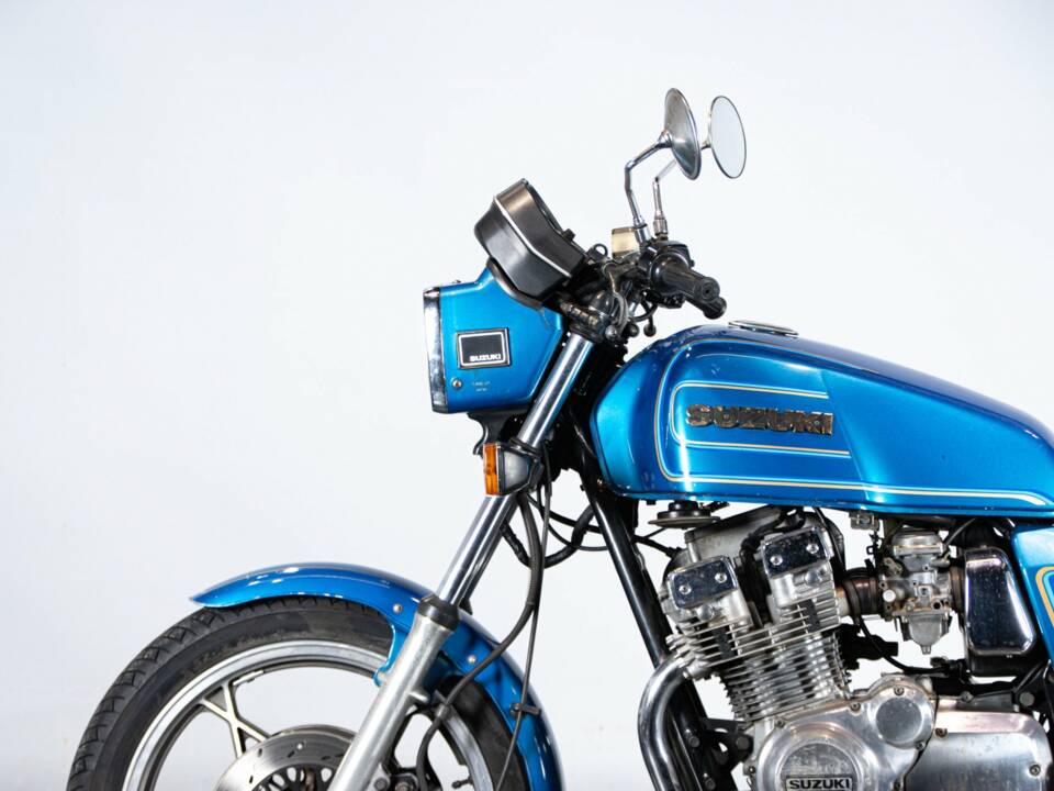 Bild 32/50 von Suzuki GSX 750 (1981)